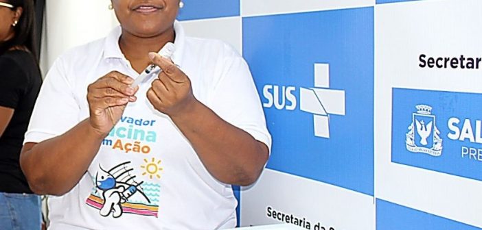 Vacinação contra gripe acontece em mais de 35 postos de Salvador neste sábado (27), incluindo shoppings e supermercados